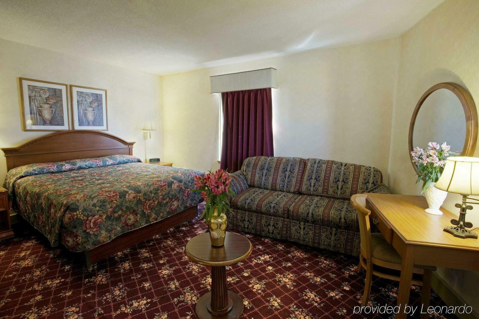 Americas Best Value Inn Dearborn Cameră foto